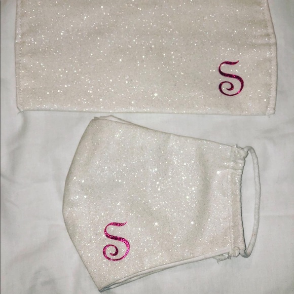 Personalized Off-white glitter mask & matching bag - Picture 3 of 3